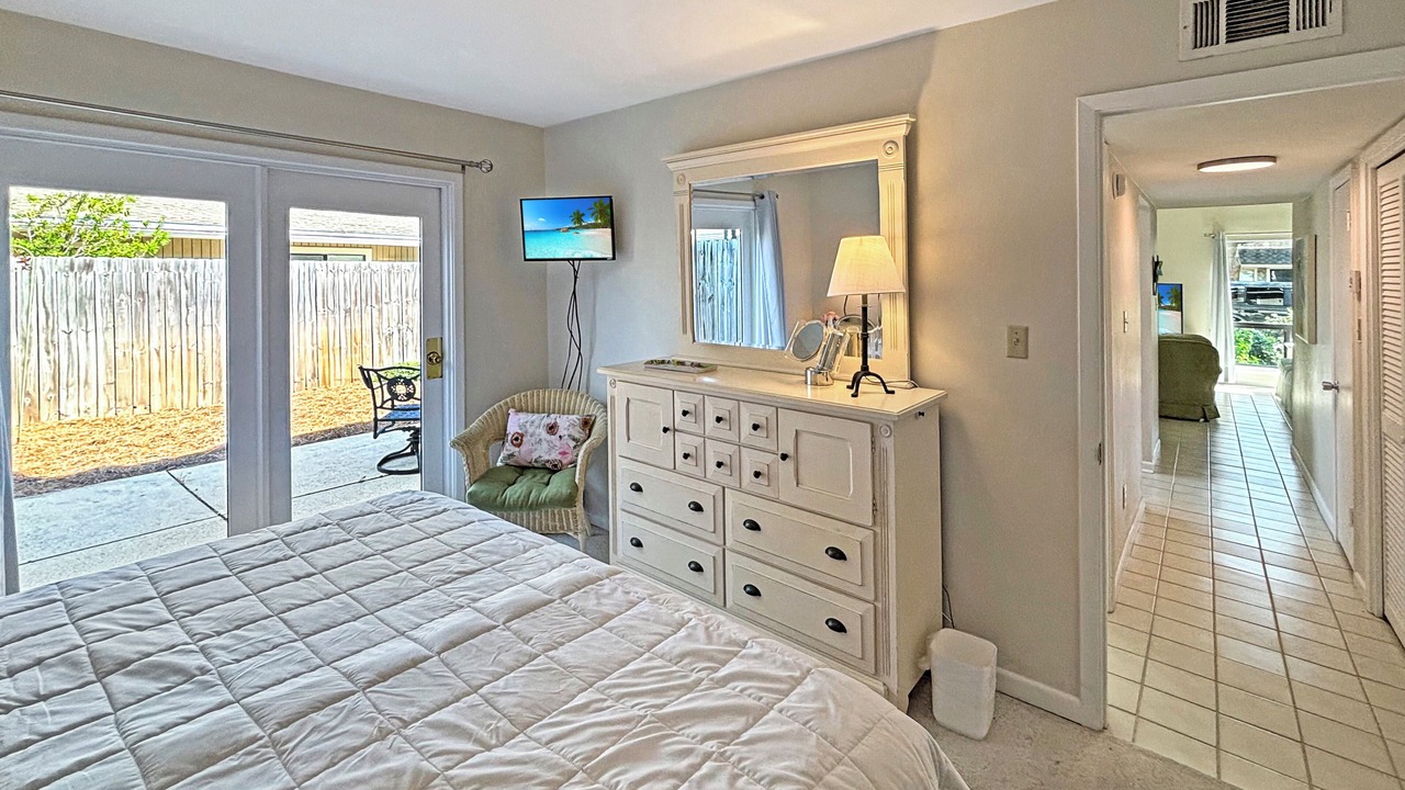 Photo of Bedroom in Miramar Beach