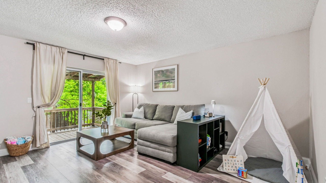 Photo of Livingroom in Port Tampa City