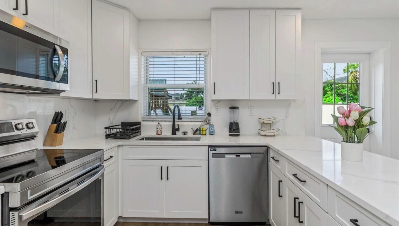 Photo of Kitchen in Carver City - Lincoln Gardens