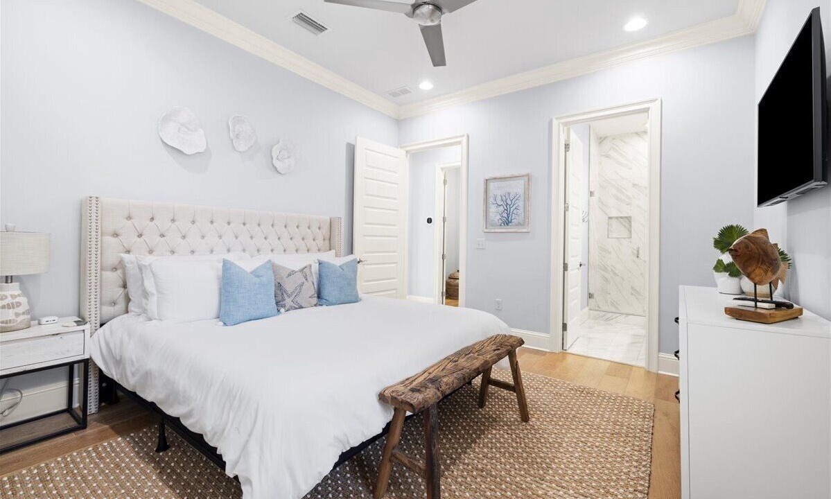 Photo of Bedroom in Gulfview Heights