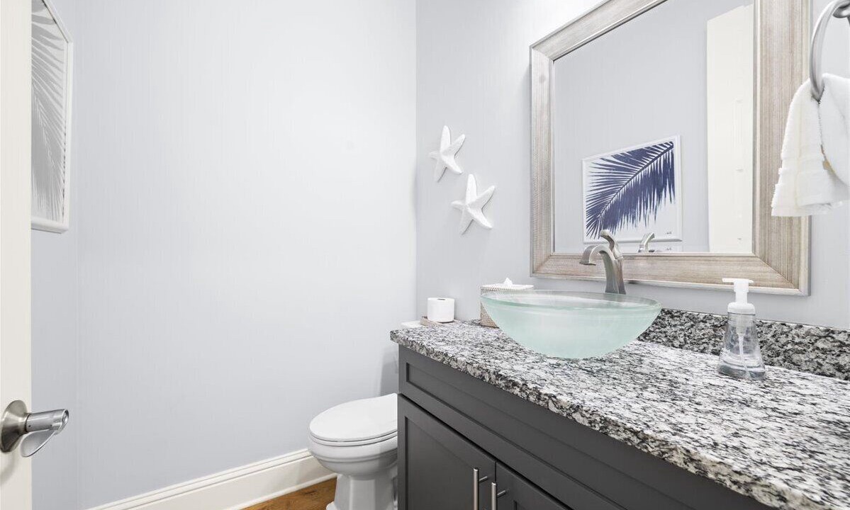 Photo of Bathroom in Gulfview Heights