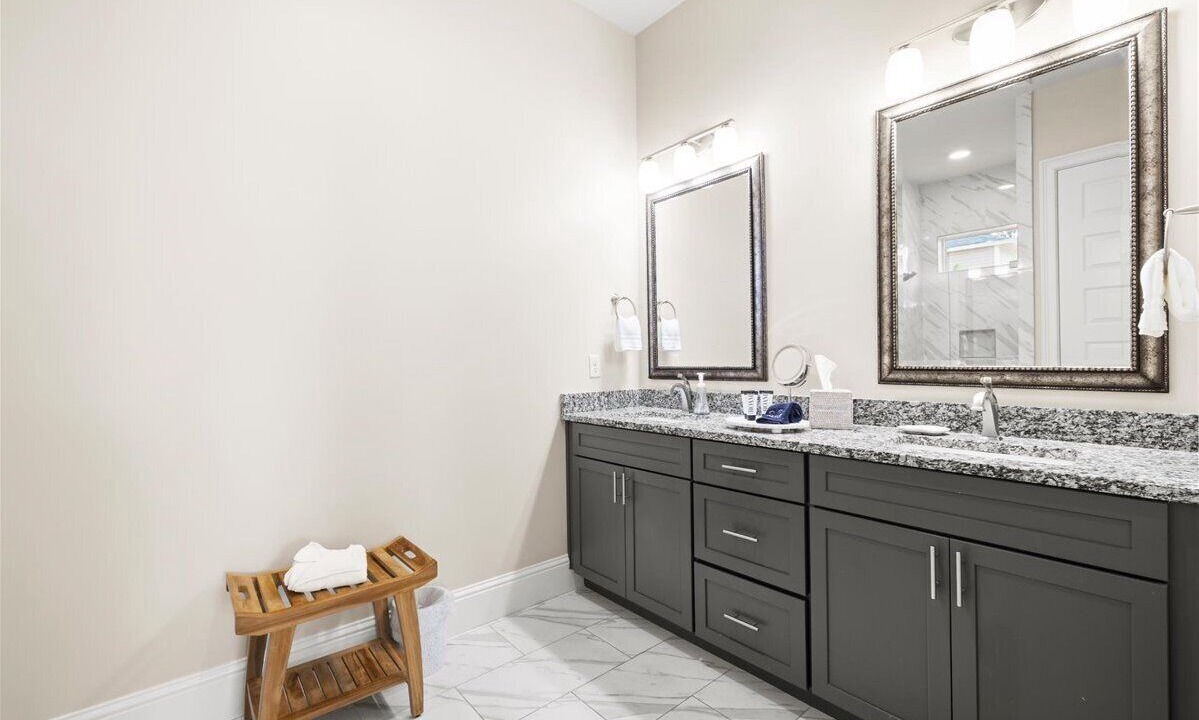 Photo of Bathroom in Gulfview Heights