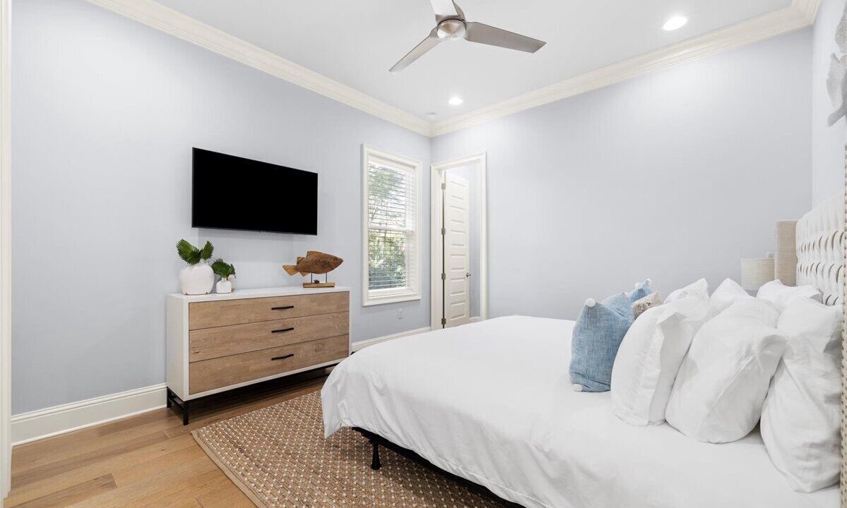 Photo of Bedroom in Gulfview Heights