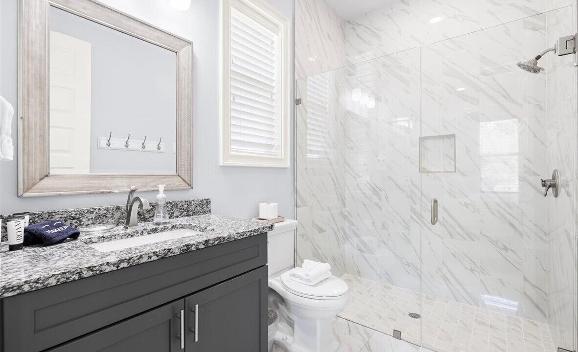 Photo of Bathroom in Gulfview Heights