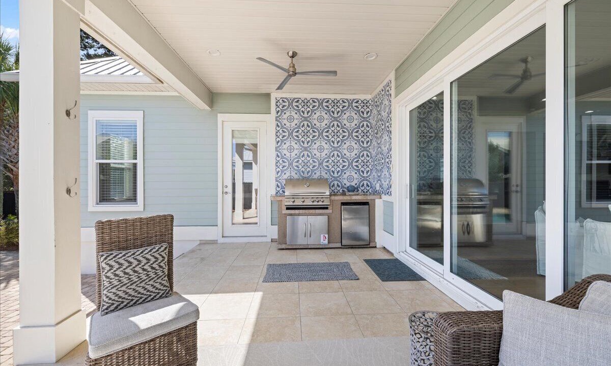 Photo of Patio Balcony in Gulfview Heights
