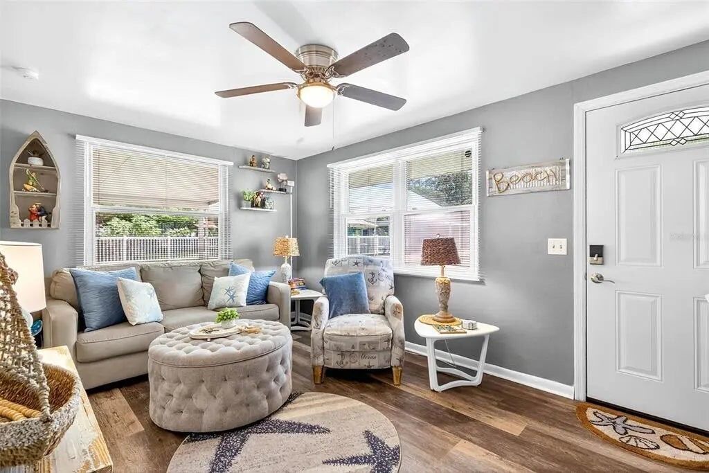 Photo of Livingroom in Largo