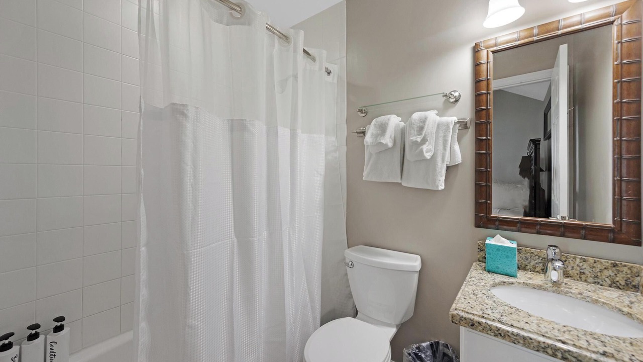 Photo of Bathroom in Marathon