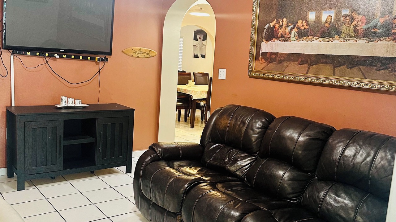 Photo of Livingroom in West Little Havana