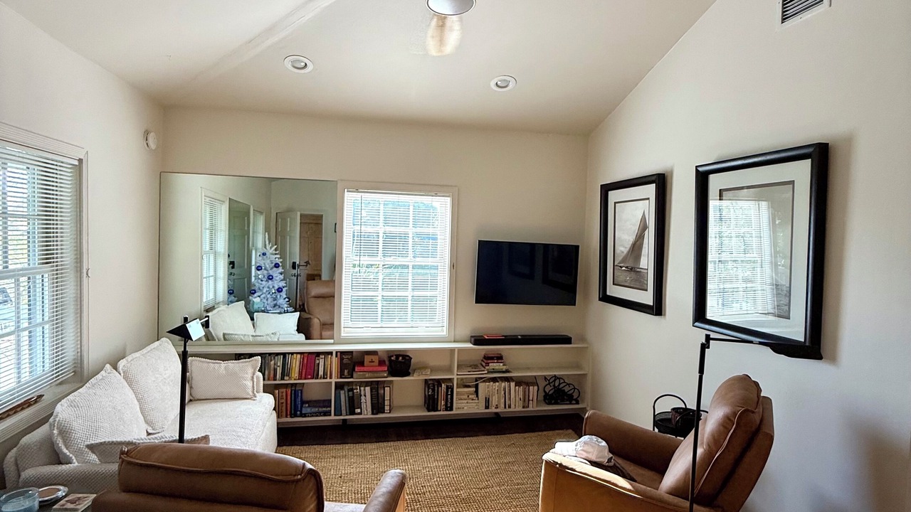 Photo of Livingroom in Old Town