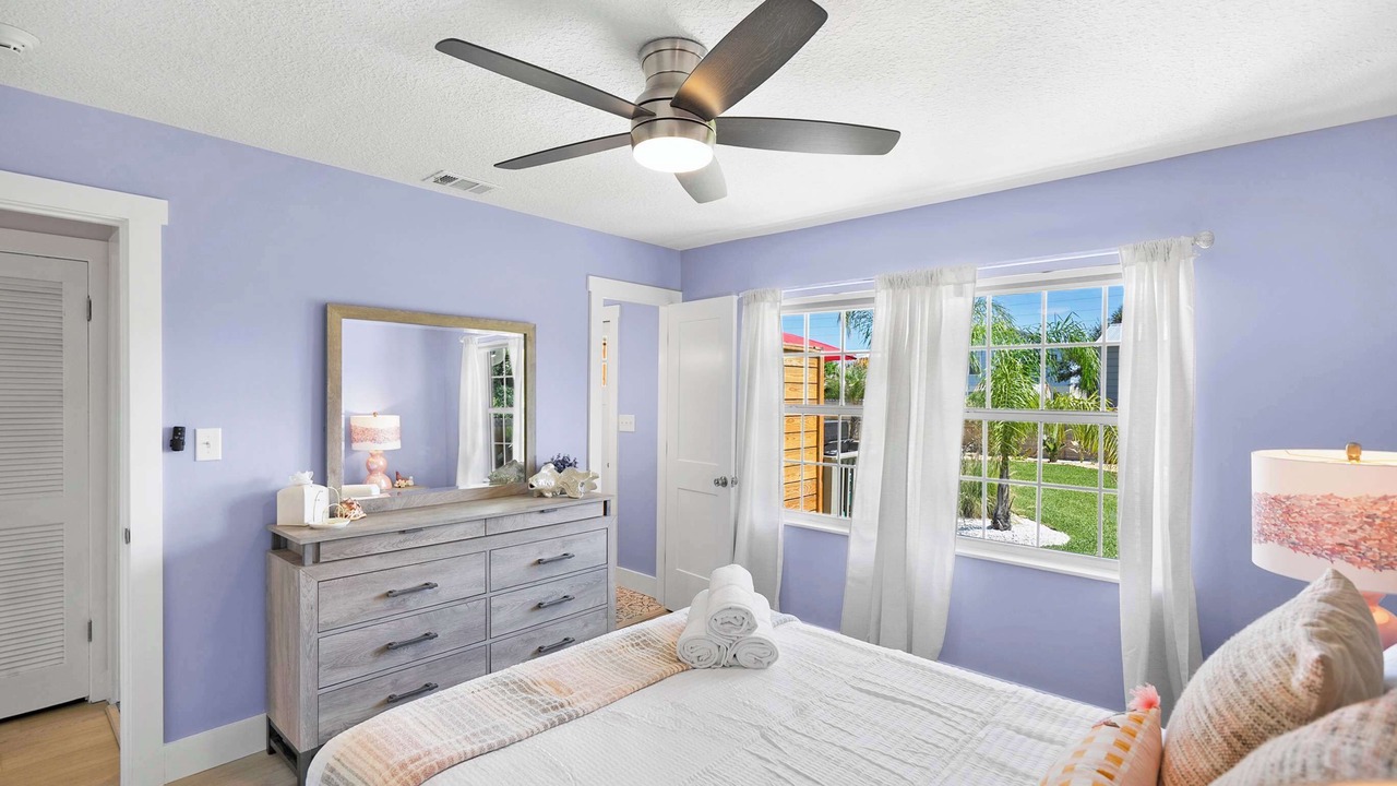 Photo of Bedroom in Crescent Beach
