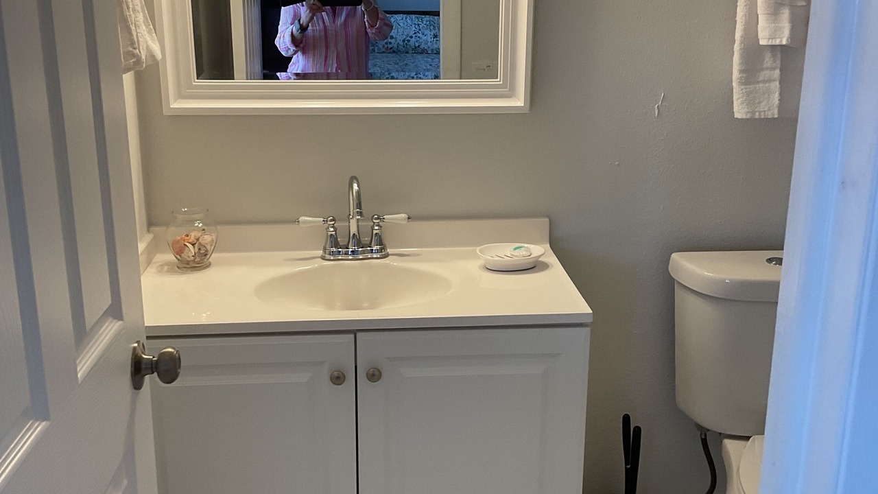 Photo of Bathroom in Island Estate