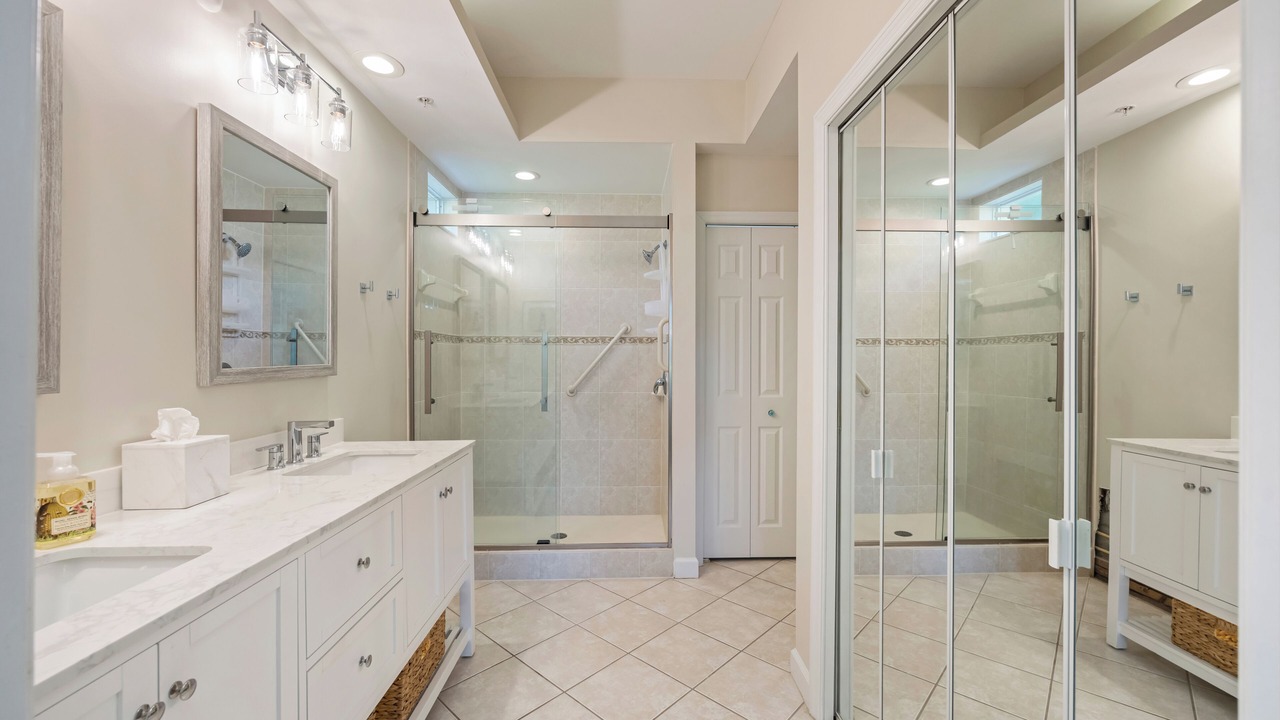 Photo of Bathroom in Naples