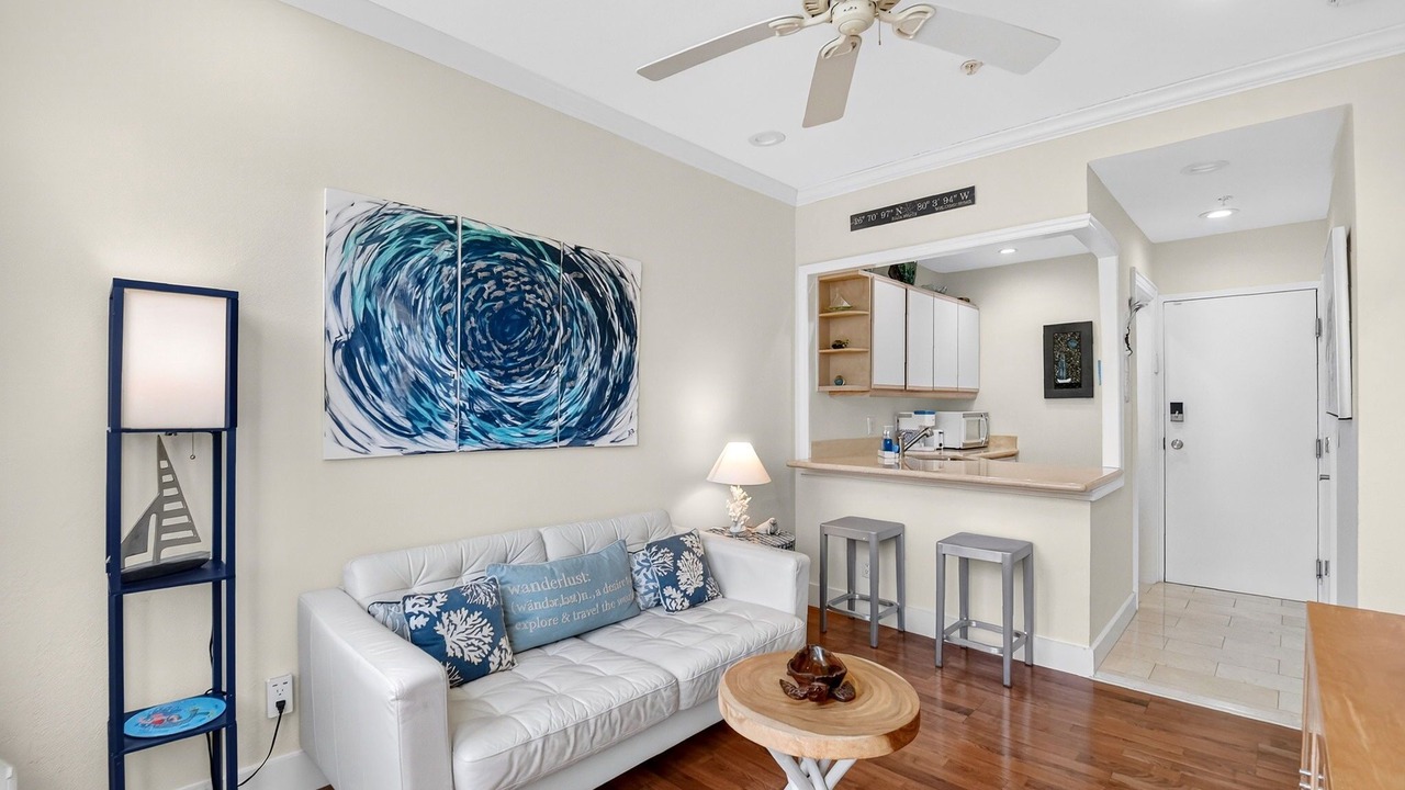 Photo of Livingroom in Palm Beach