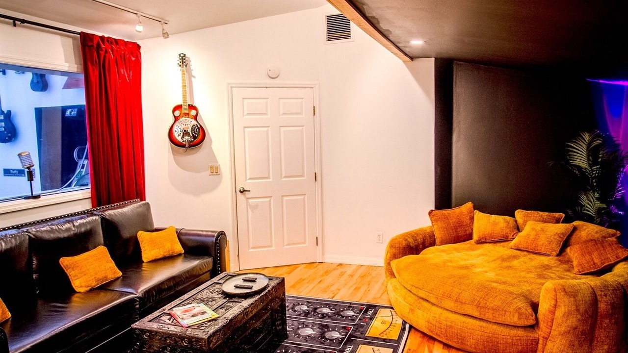 Photo of Bedroom in Downtown Historic District
