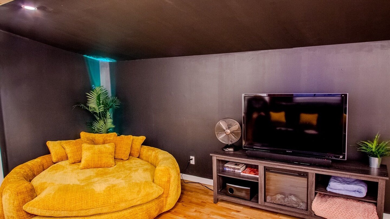 Photo of Bedroom in Downtown Historic District