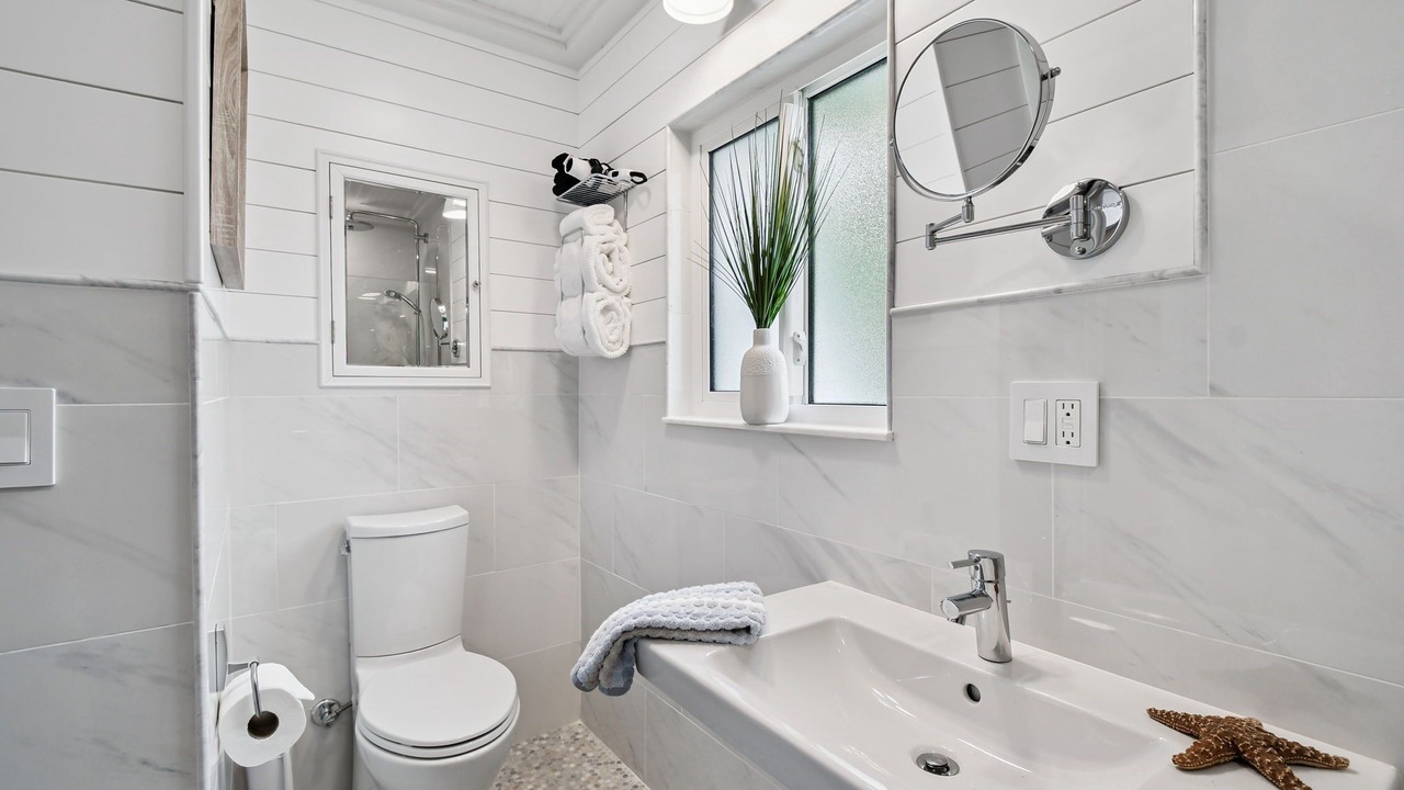 Photo of Bathroom in Seminole