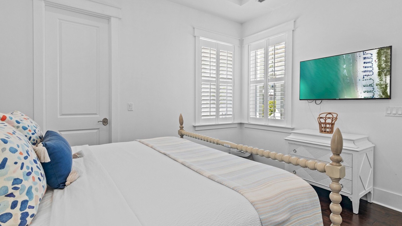 Photo of Bedroom in Santa Rosa Beach