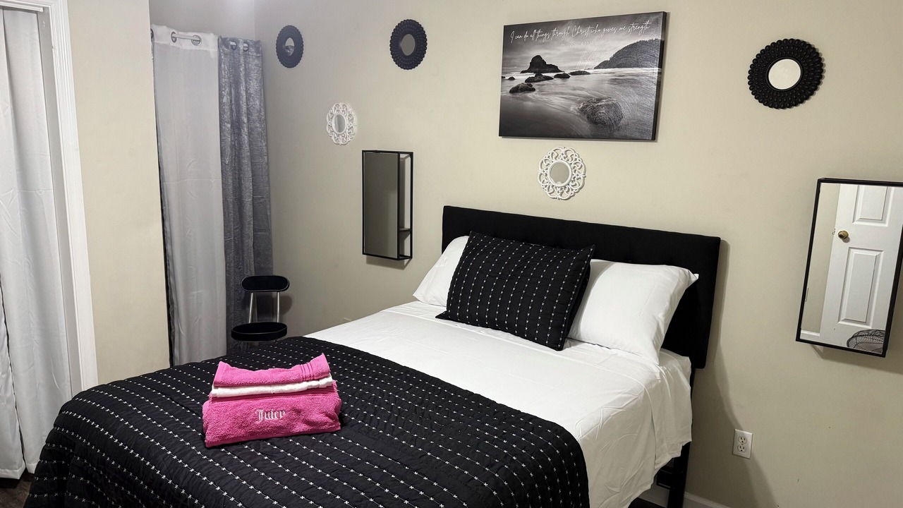 Photo of Bedroom in Bainbridge