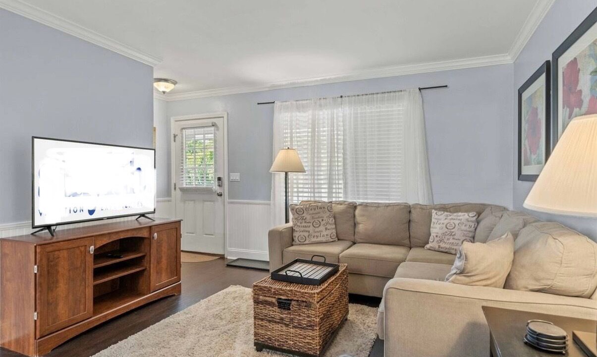 Photo of Livingroom in Butler Beach