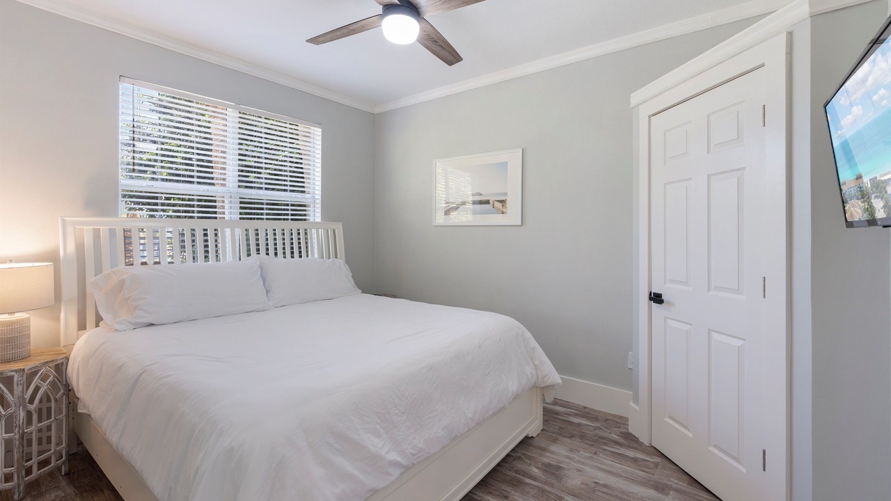 Photo of Bedroom in Crystal Beach
