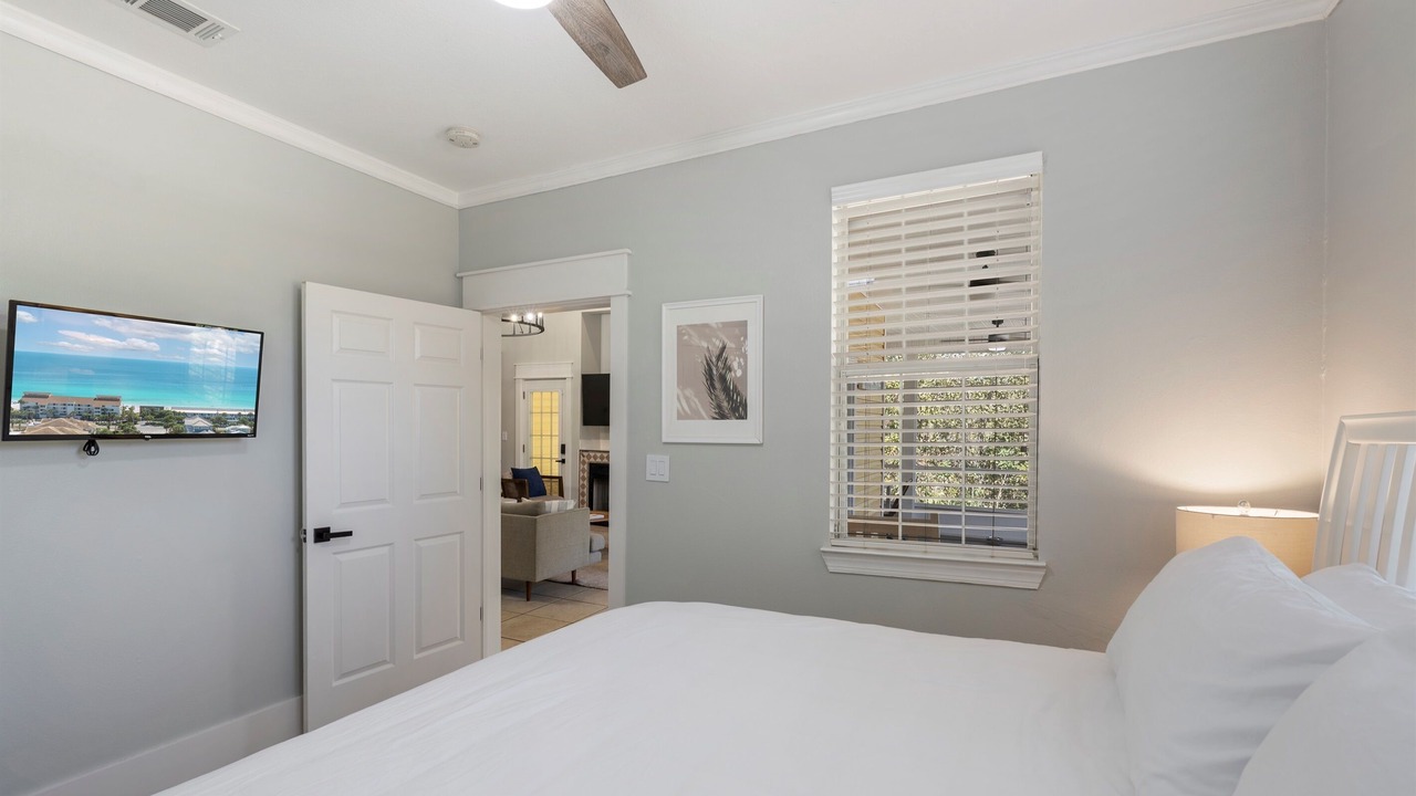 Photo of Bedroom in Crystal Beach