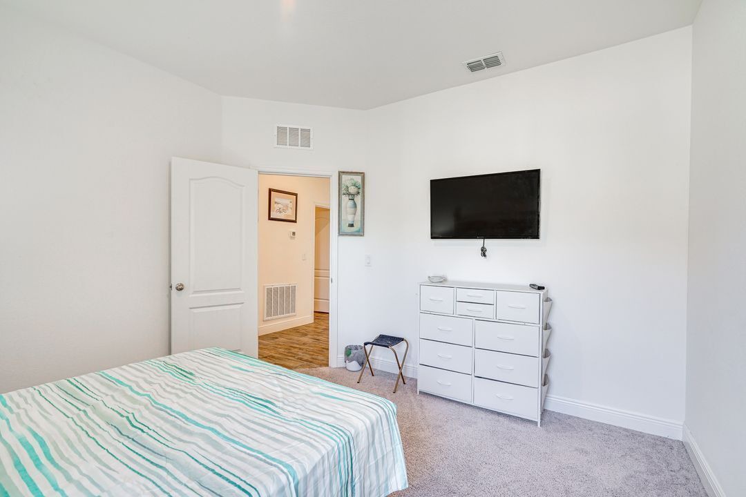 Photo of Bedroom in Harbour Heights