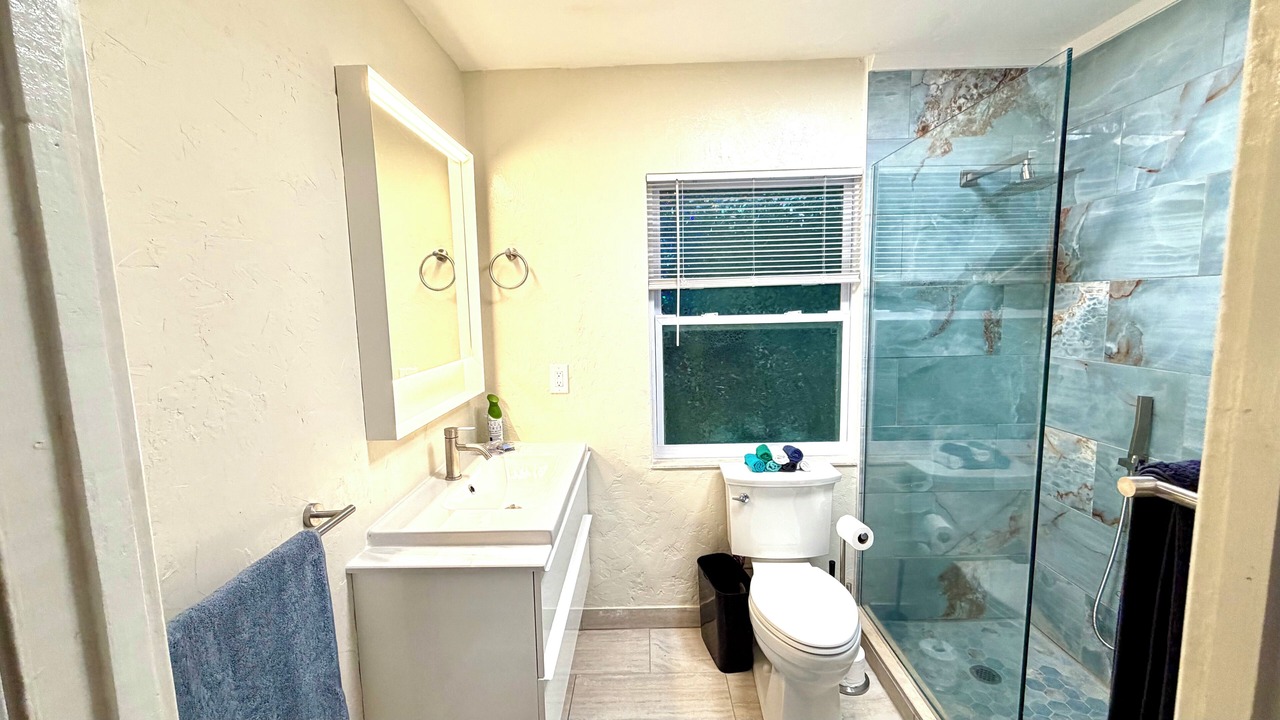 Photo of Bathroom in Gulf Gate Estates