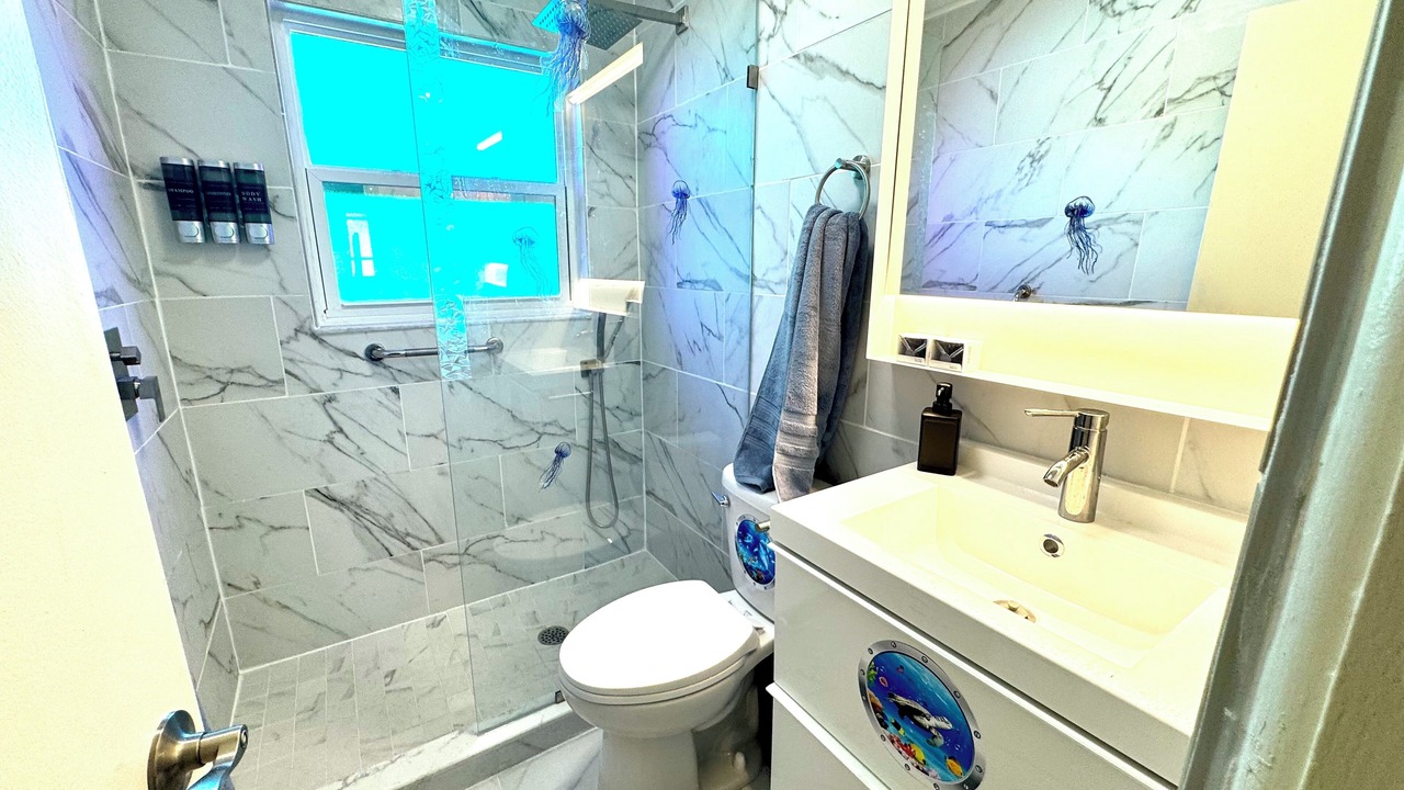 Photo of Bathroom in Gulf Gate Estates