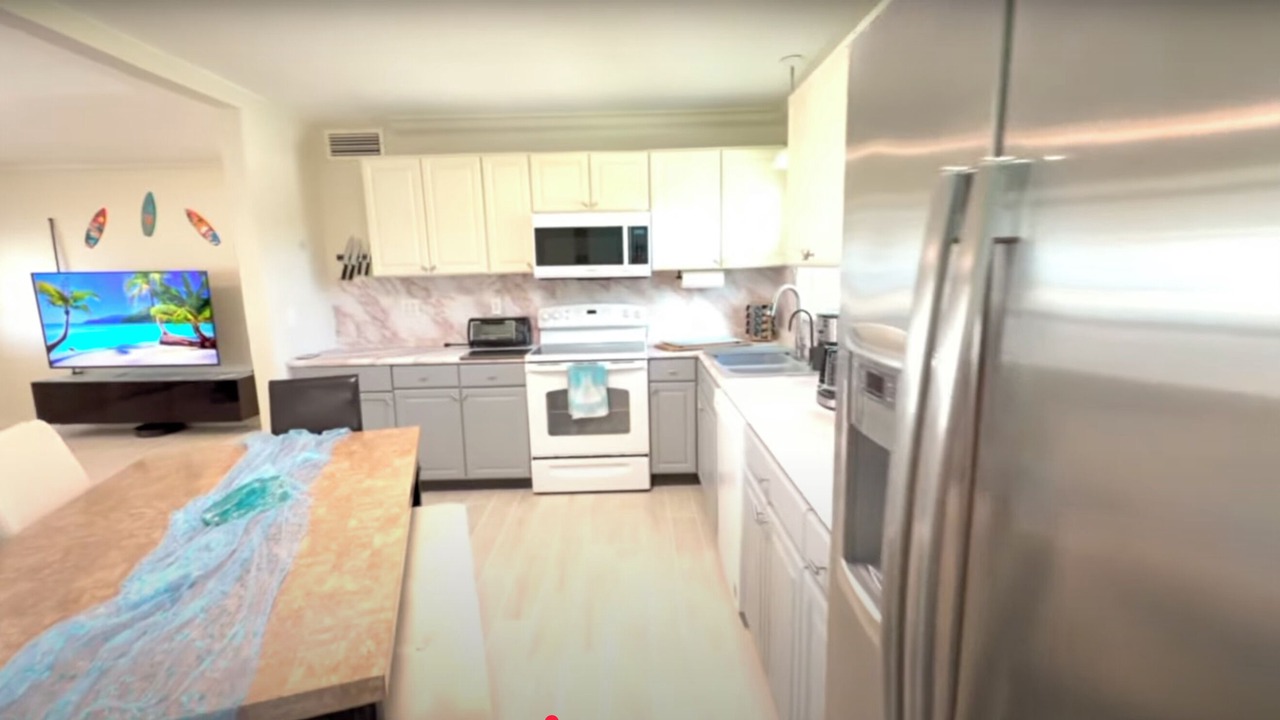 Photo of Kitchen in Gulf Gate Estates