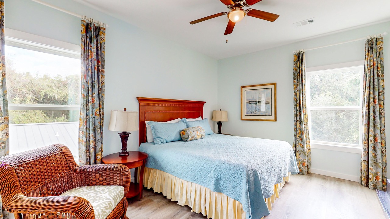 Photo of Bedroom in Butler Beach