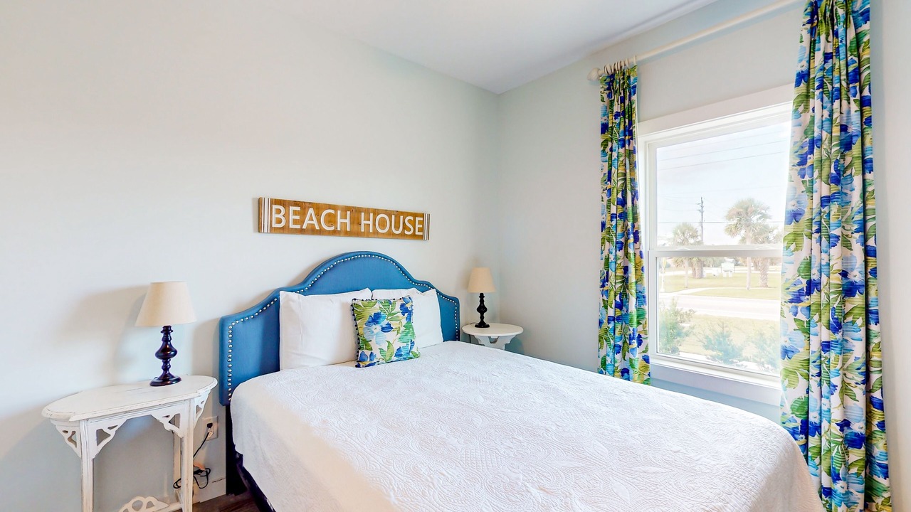 Photo of Bedroom in Butler Beach