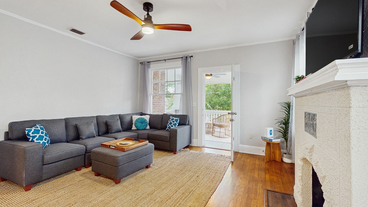 Photo of Livingroom in Riverside