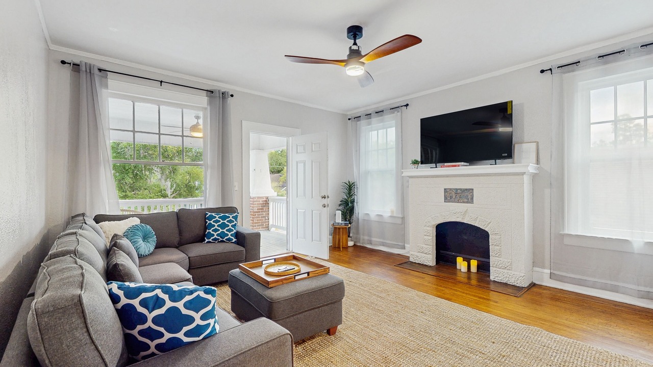 Photo of Livingroom in Riverside