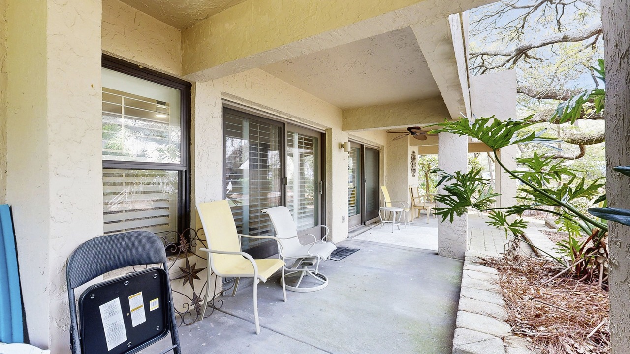 Photo of Patio Balcony in American Beach
