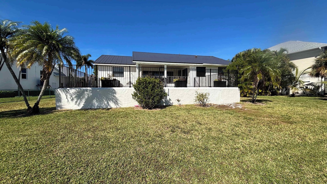 Photo of Outdoor in Beachview Country Club Estates