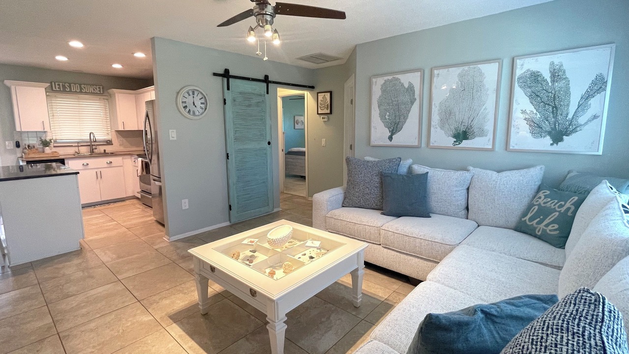 Photo of Livingroom in South Venice