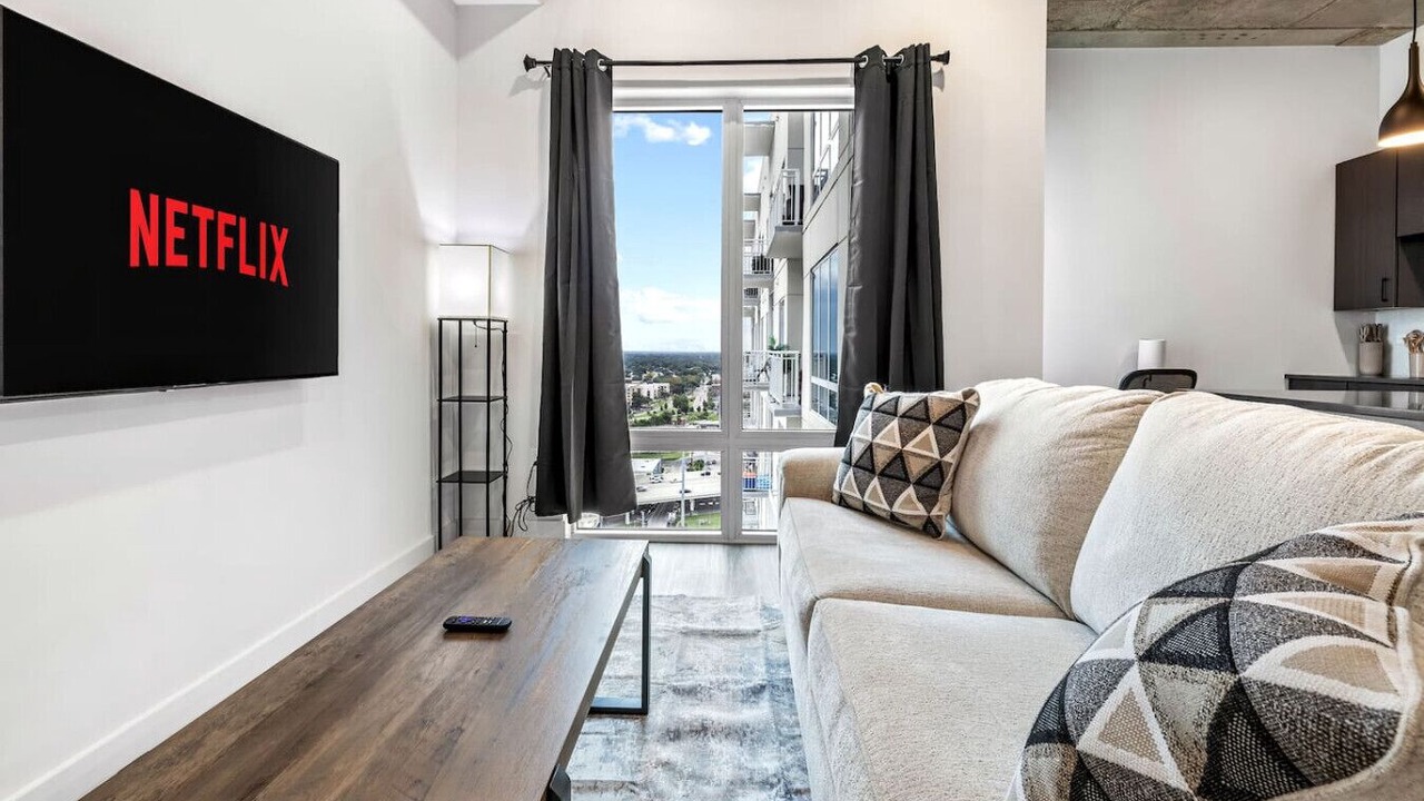 Photo of Livingroom in Channel District
