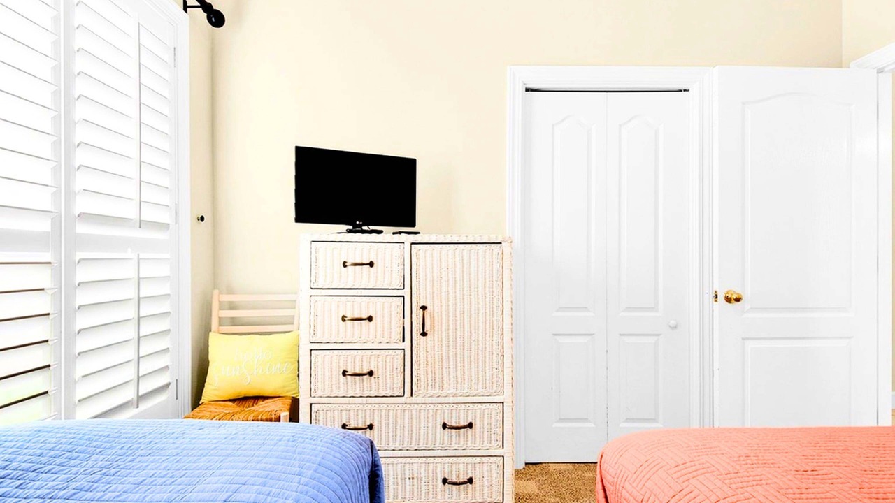 Photo of Bedroom in Avalon Beach Estates