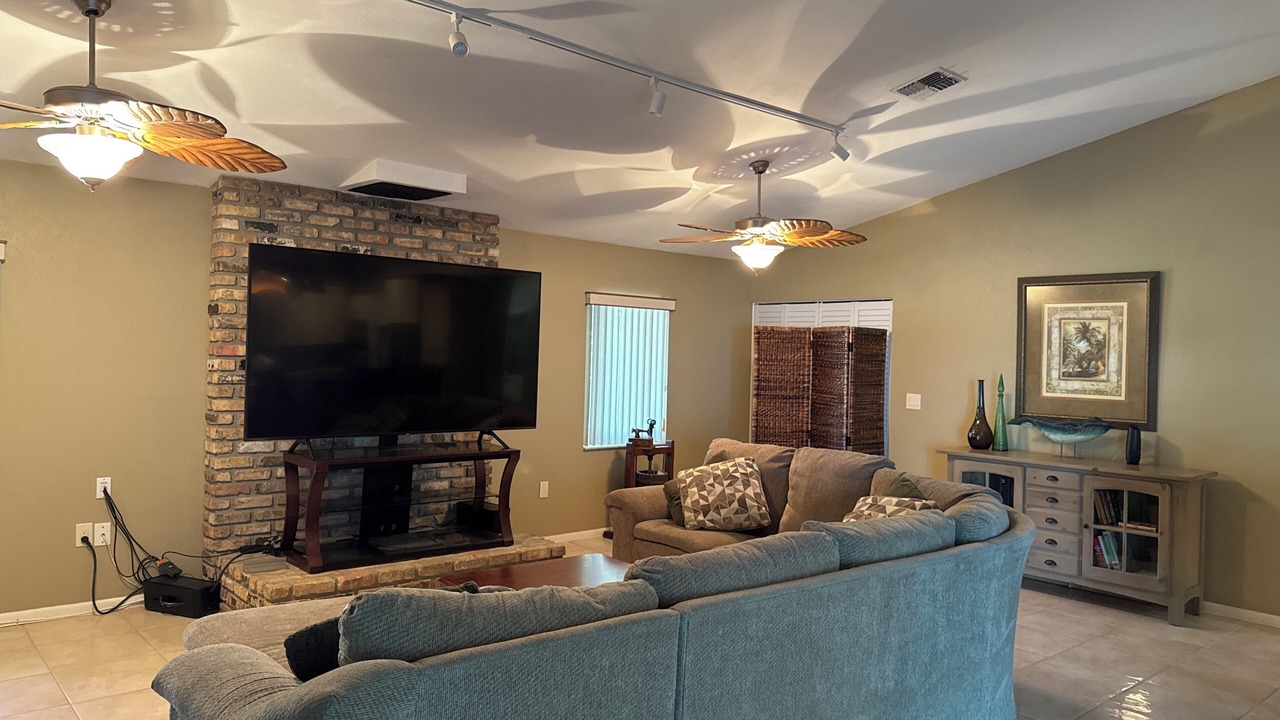 Photo of Livingroom in Seminole