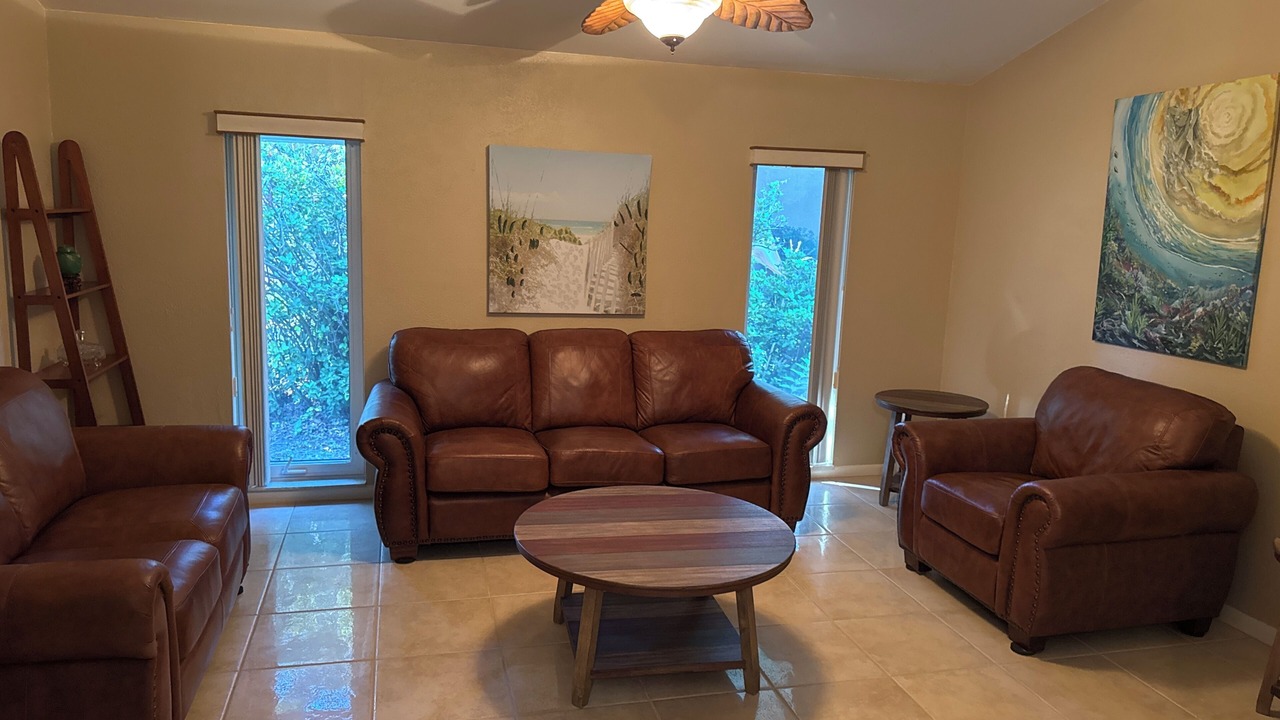 Photo of Livingroom in Seminole