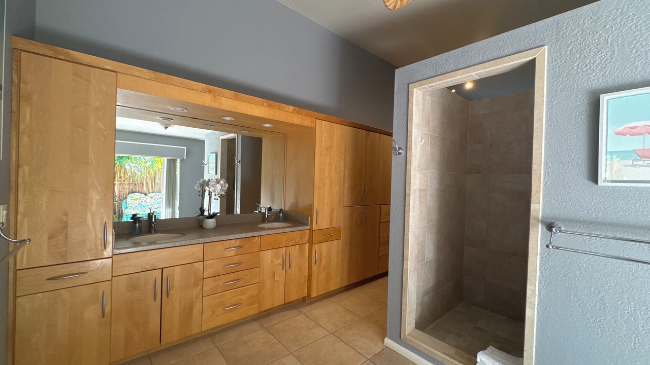Photo of Bathroom in Seminole