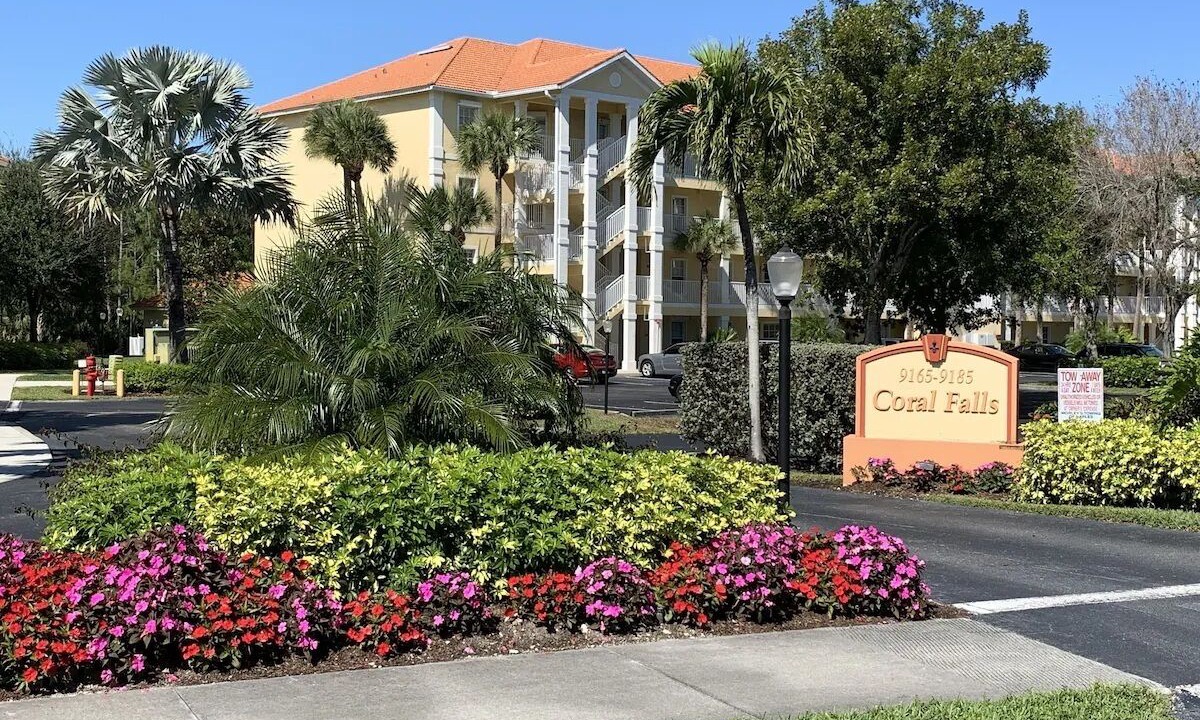 Photo of Outdoor in Naples