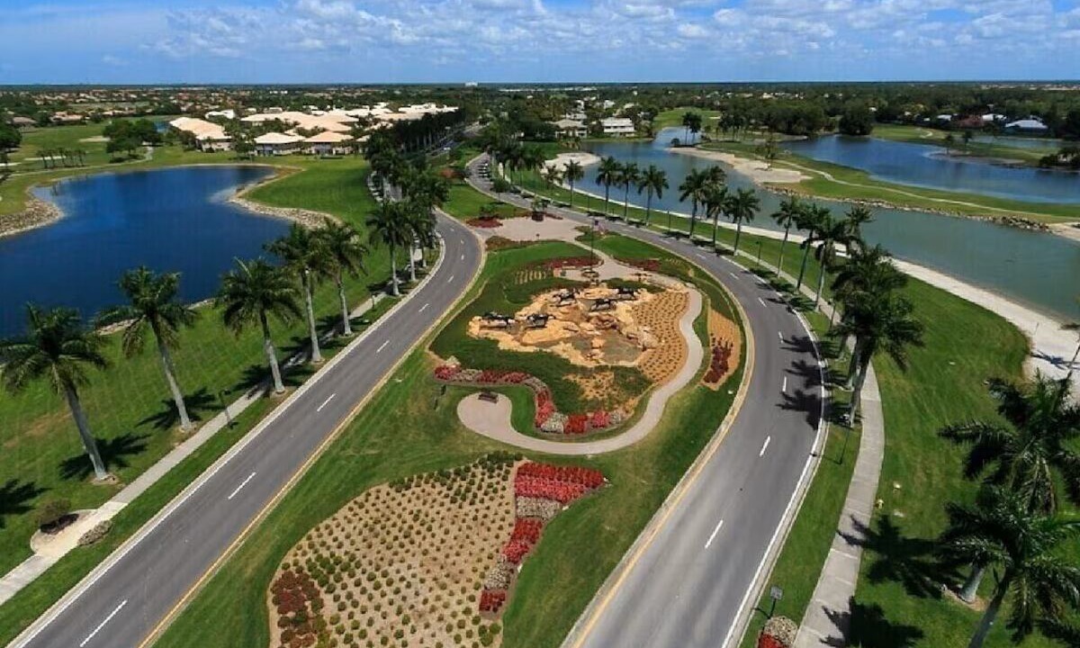 Photo of Outdoor in Naples