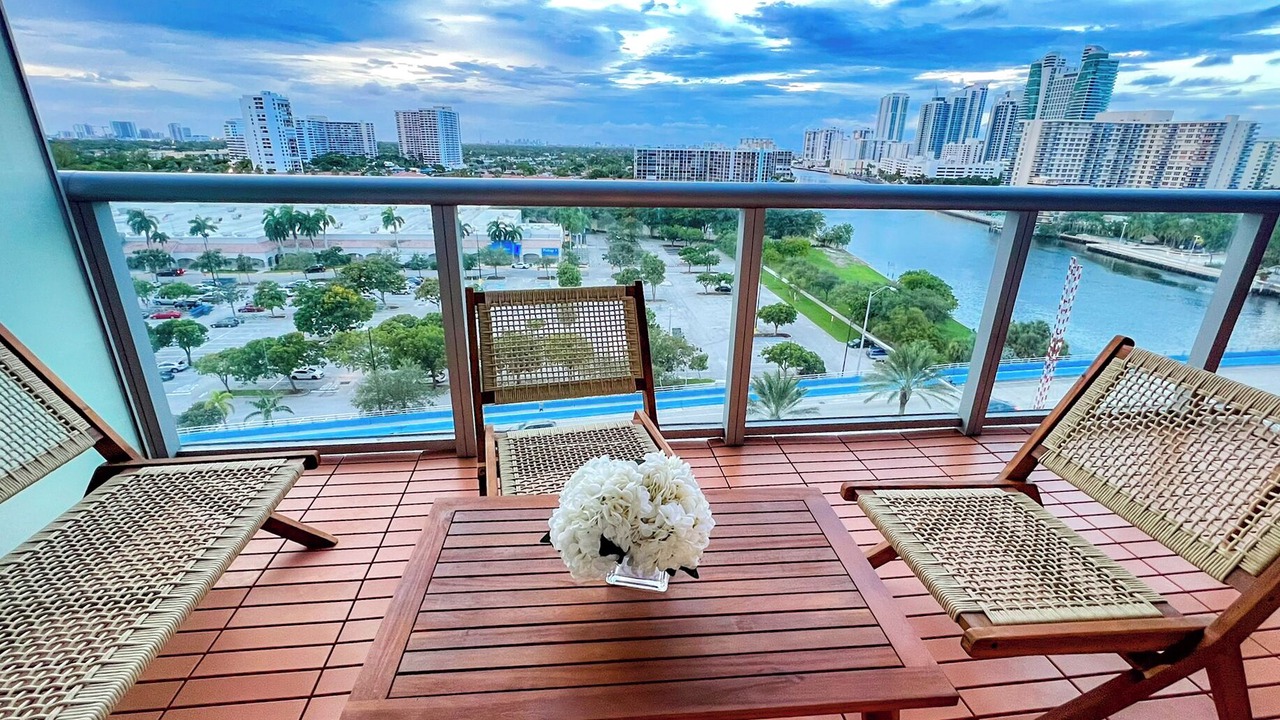 Photo of Patio Balcony in Hallandale Beach