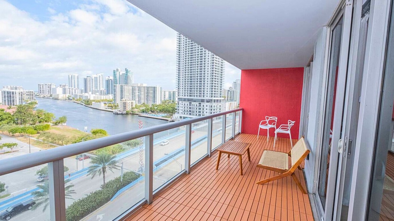 Photo of Patio Balcony in Hallandale Beach