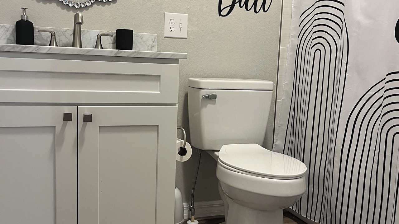 Photo of Bathroom in Silver Lake
