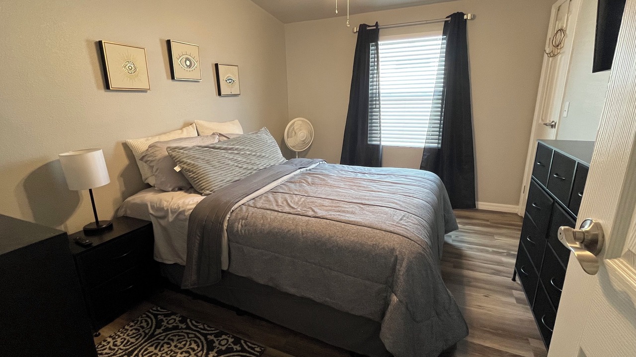 Photo of Bedroom in Silver Lake