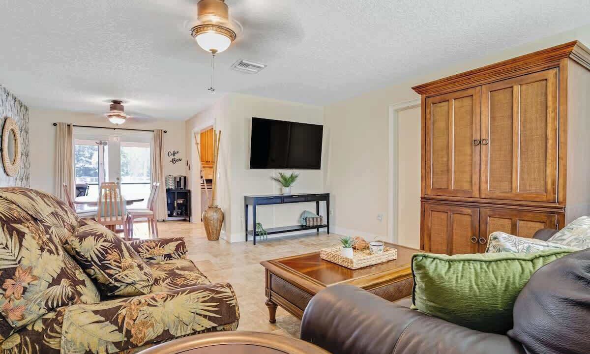 Photo of Livingroom in Lake Worth