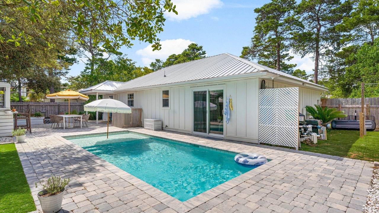 Photo of Outdoor in Gulfview Heights