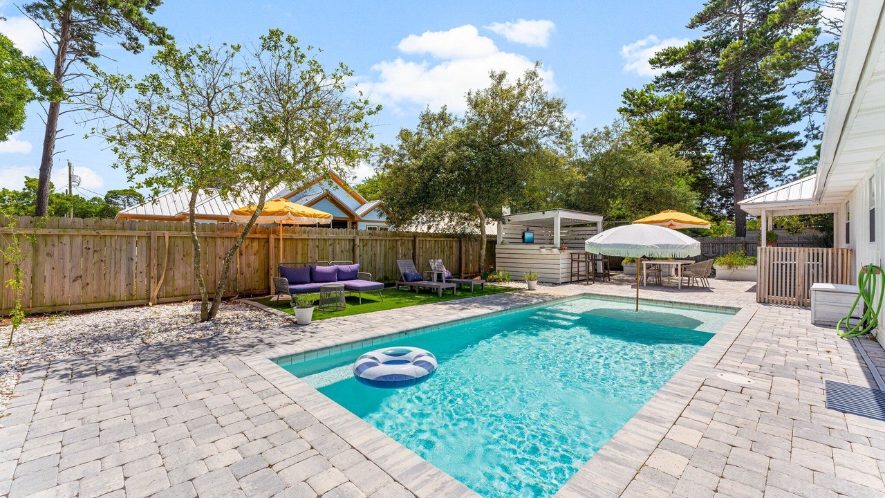 Photo of Outdoor in Gulfview Heights